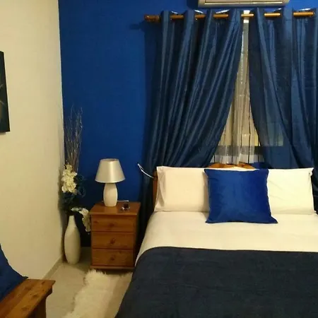 Homestay Host Family In Pembroke